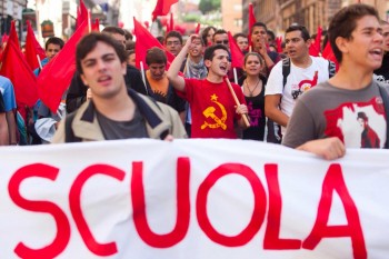 Manifestazione studenti e lavoratori della scuola contro il Governo Monti